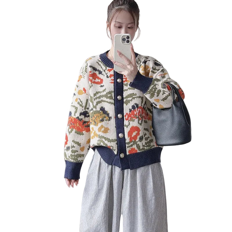 Loose round neck long sleeved sweater