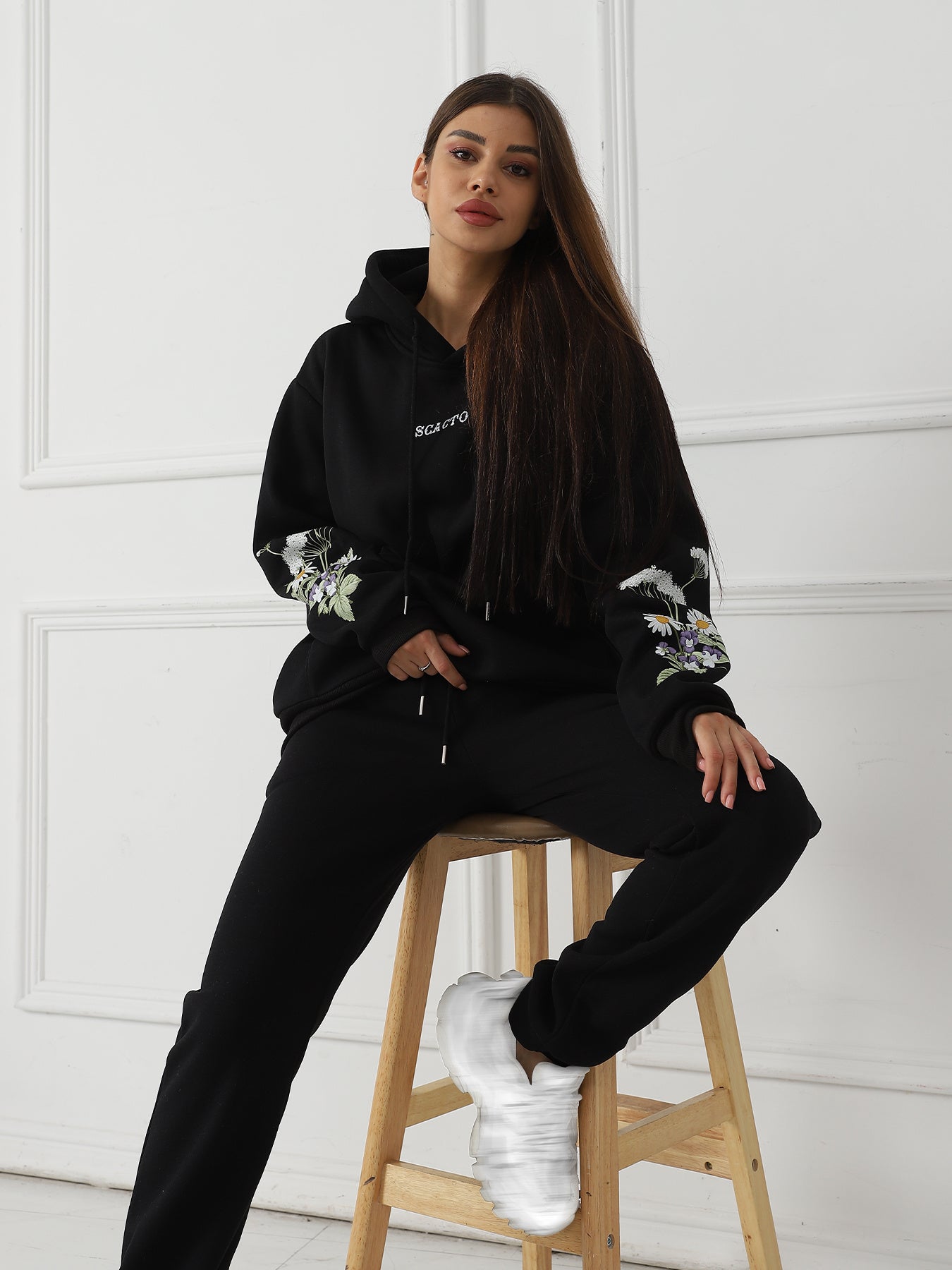 Ladies' Floral Print Long Sleeve Sweatshirt
