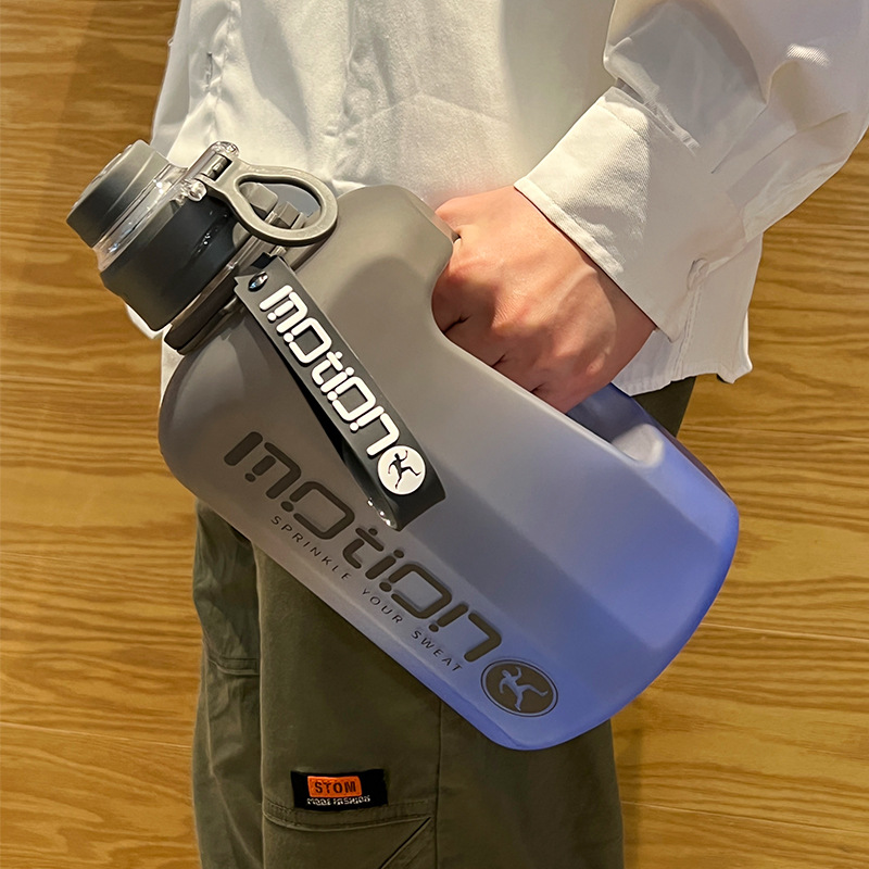 2000ml Large Water Bottle with Scale - cas7m