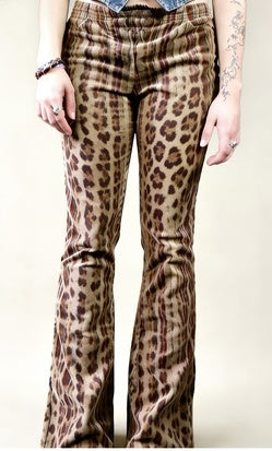 Low-Rise Flare Pants - cas7m