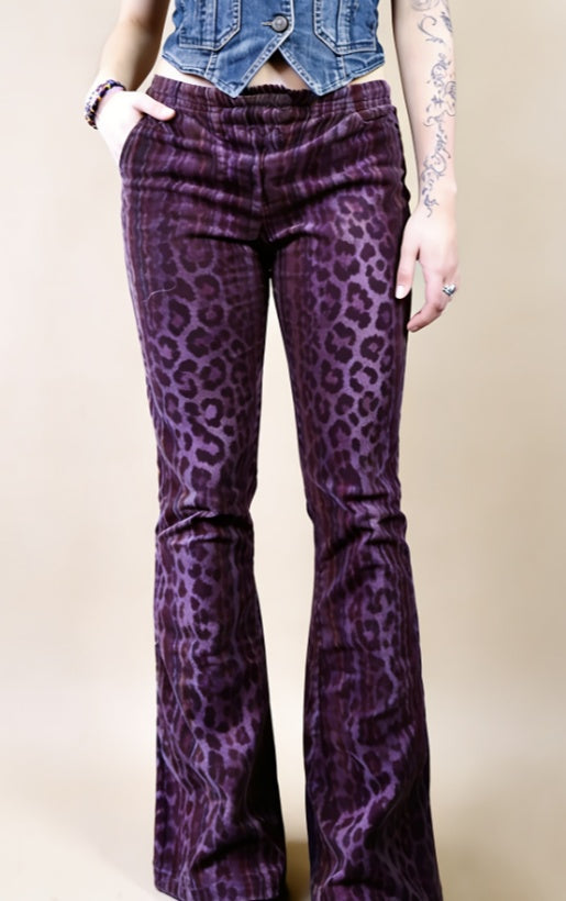 Low-Rise Flare Pants - cas7m