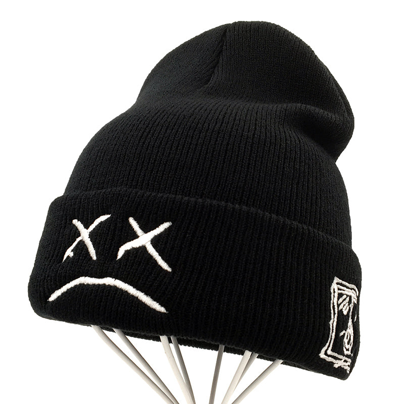 Embroidered knitted hat - cas7m