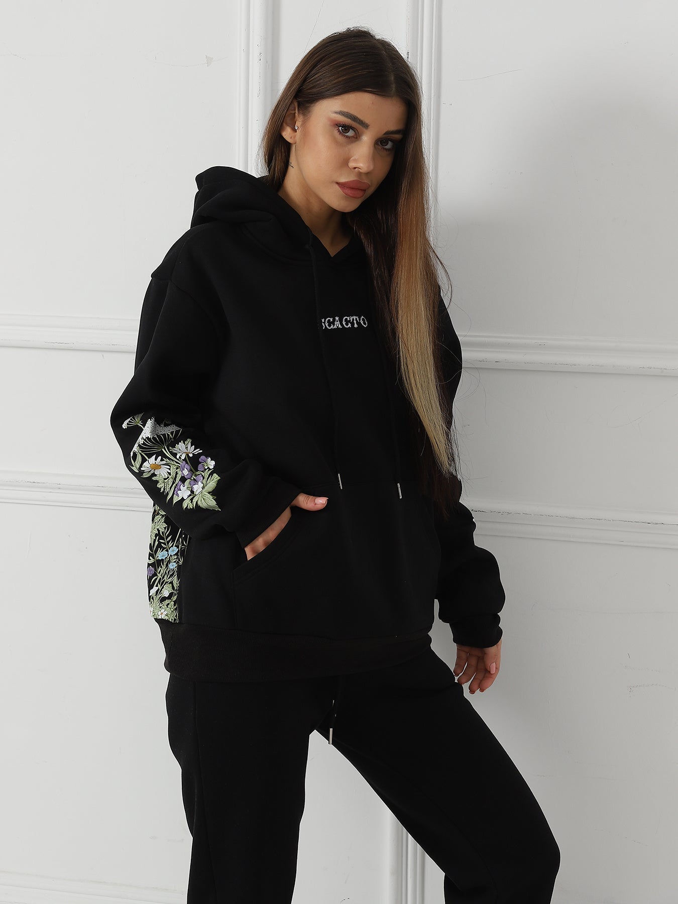 Ladies' Floral Print Long Sleeve Sweatshirt