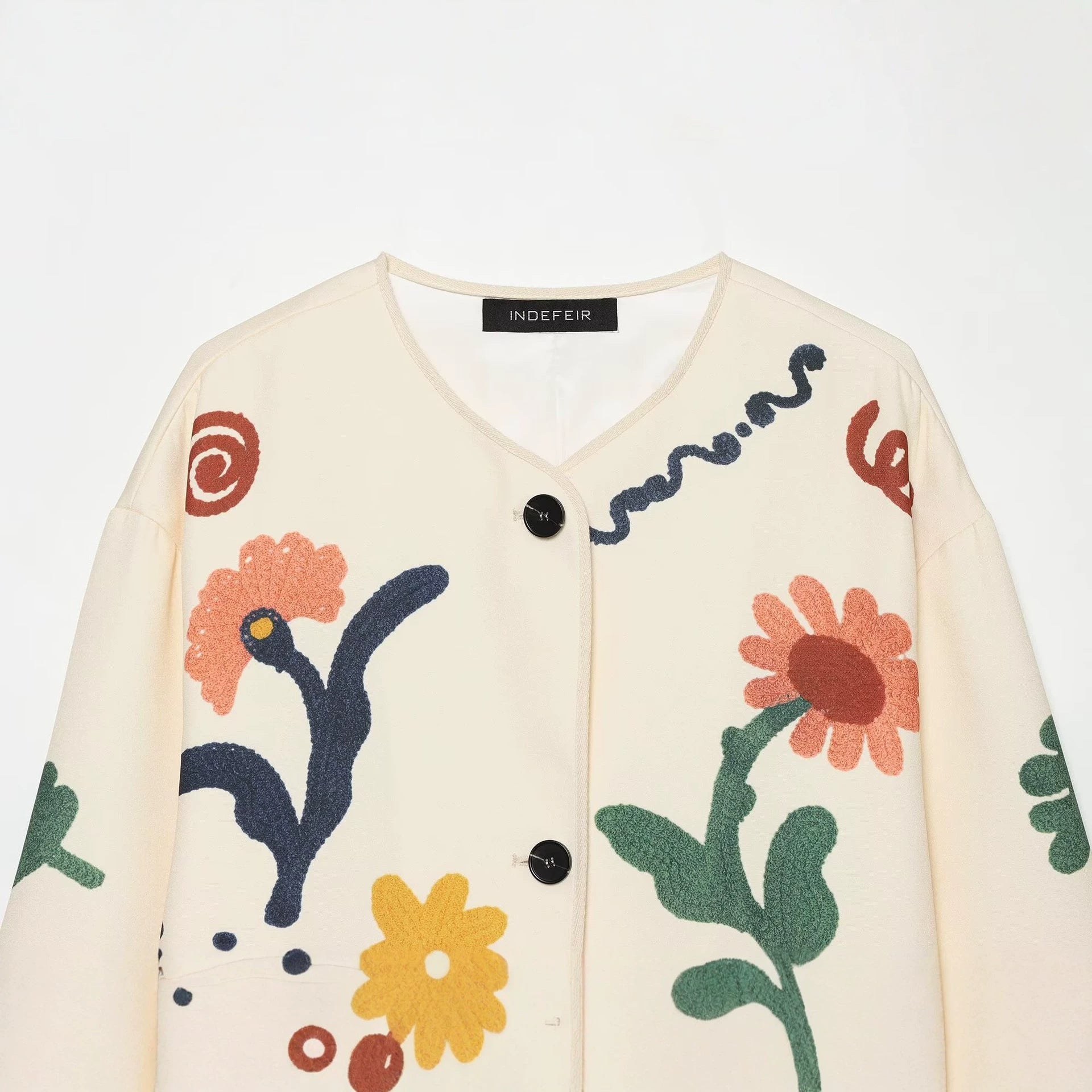 Retro loose floral embroidered round neck jacket
