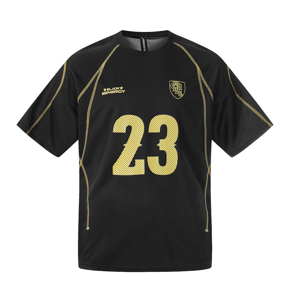 short-sleeved T-shirt