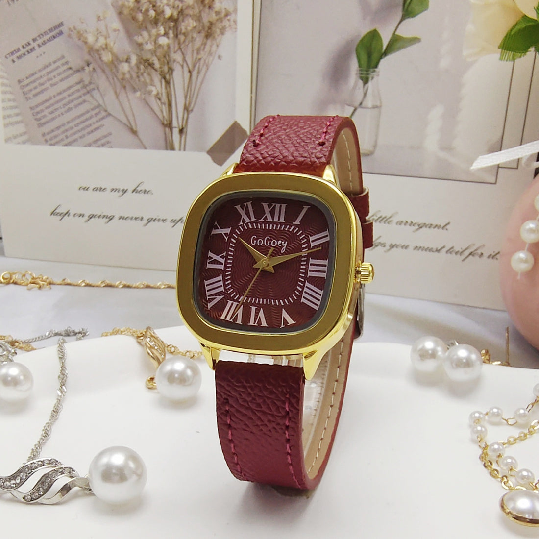 Retro Roman Dial Leather Strap Watch For Women - cas7m